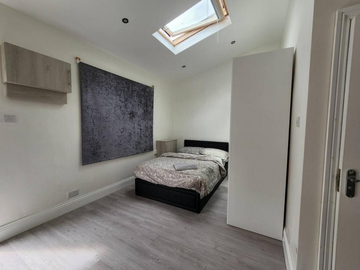 Ilford Town Centre Studio المظهر الخارجي الصورة