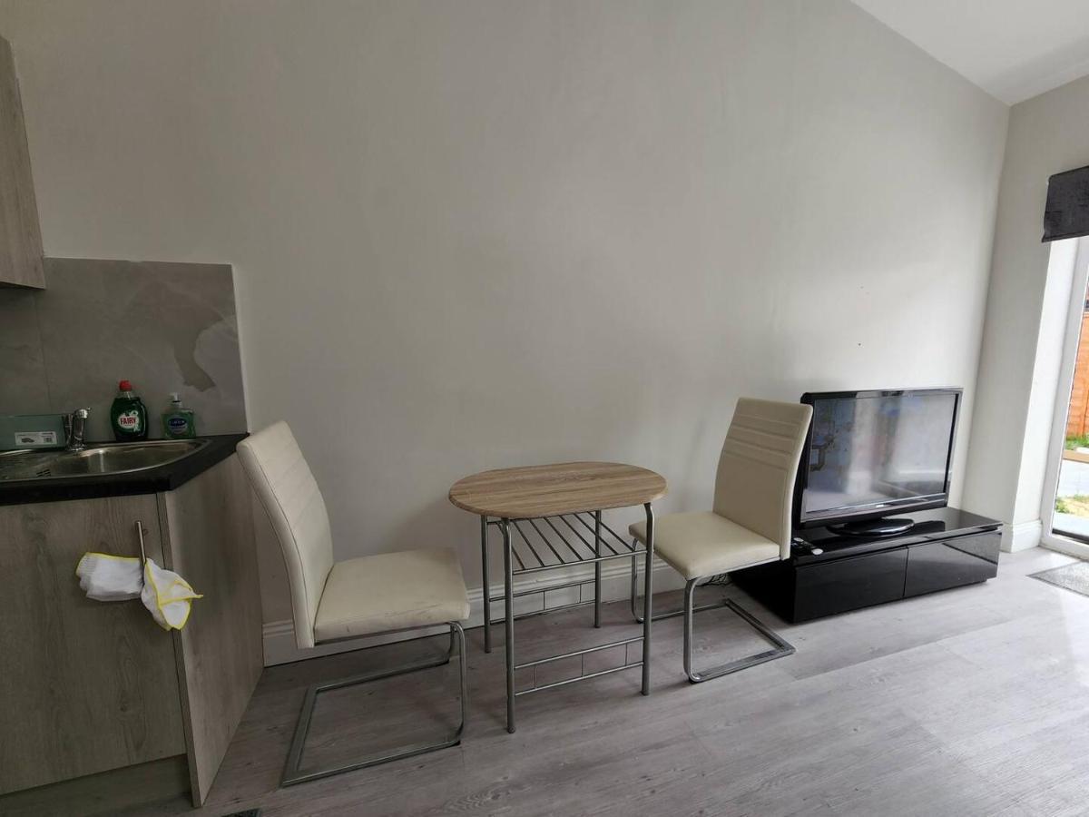 Ilford Town Centre Studio المظهر الخارجي الصورة